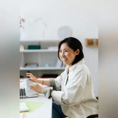 邱洁